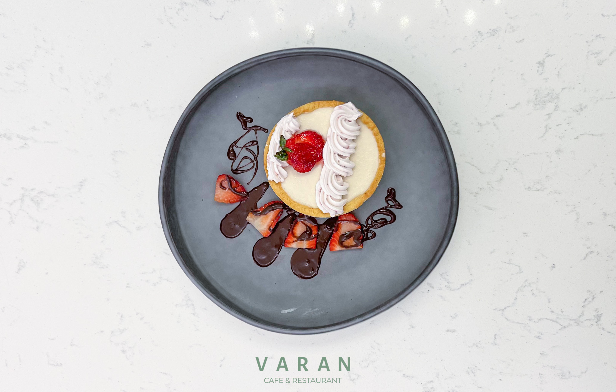 تارت توت فرنگی